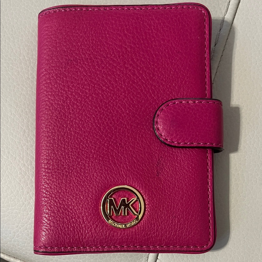 Michael Kors Fuchsia Leather Card Holder